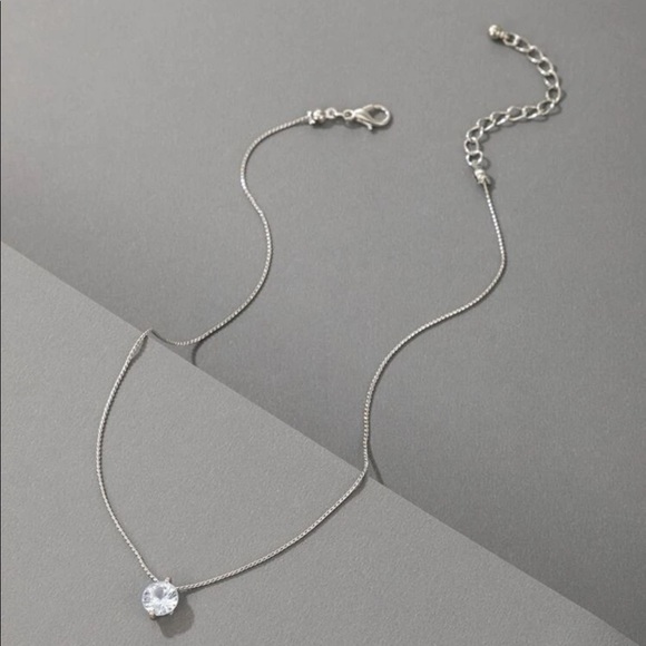 New delicate round decor necklace chain - Picture 3 of 4